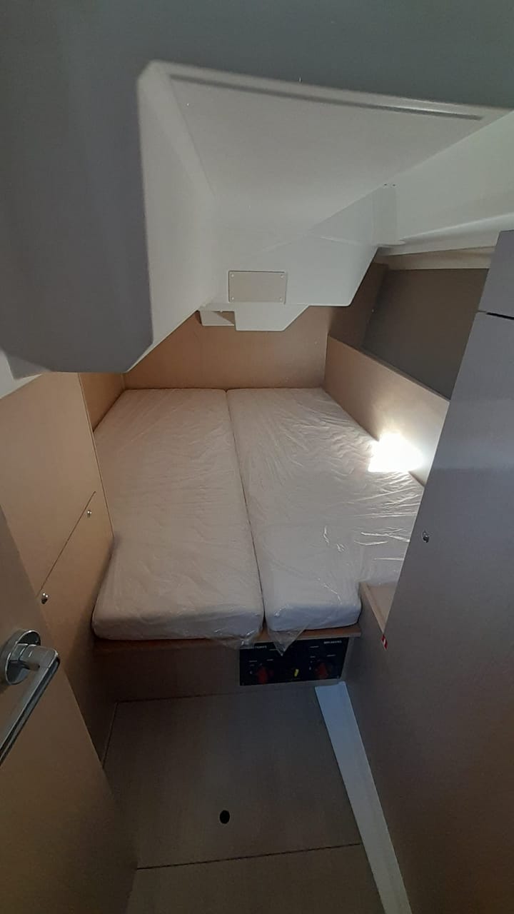 Beneteau Oceanis 38.1 Kiralık Yelkenli (2023) - Cambrils | #14457 - 10