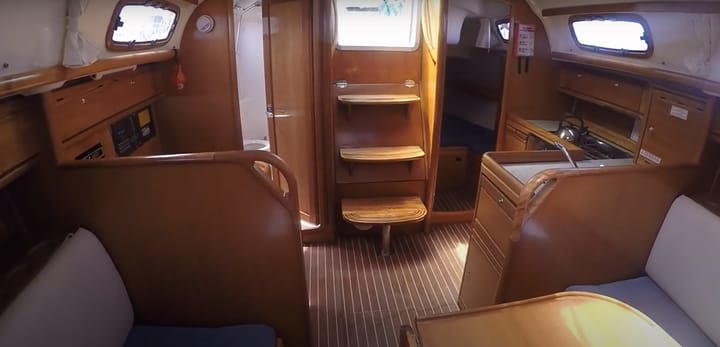 Sailboat Bavaria  33 Cruiser (2007) for Charter - Lefkada | #14557 - 12