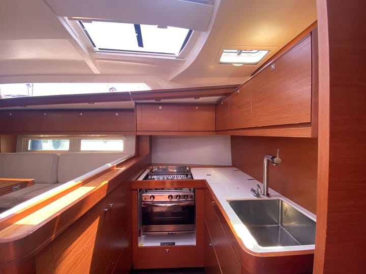 Voilier Dufour  520 Grand Large (2019) pour Charter - Milazzo | #14558 - 10