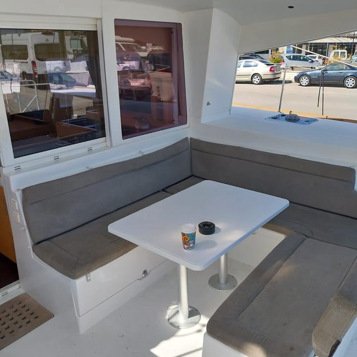Catamaran Lagoon 400 S2 (2014) for Charter - Preveza | #14618 - 6