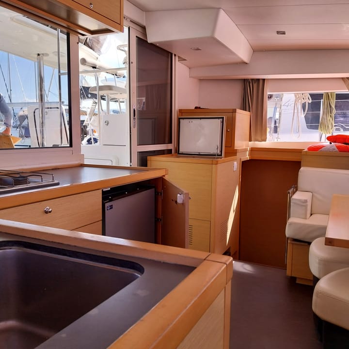 Catamaran Lagoon 400 S2 (2014) for Charter - Preveza | #14618 - 26