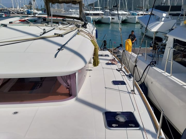 Catamaran Lagoon 400 S2 (2014) for Charter - Preveza | #14618 - 2