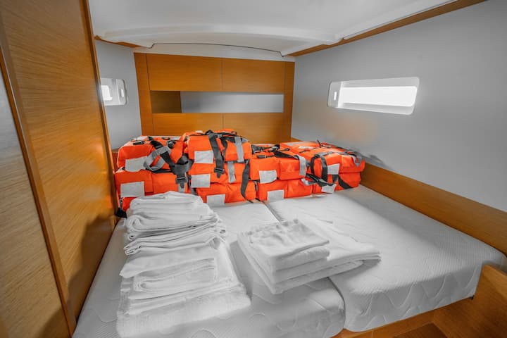 Sailboat Jeanneau Sun Odyssey 410 (2021) for Charter - Lavrion | #14689 - 12