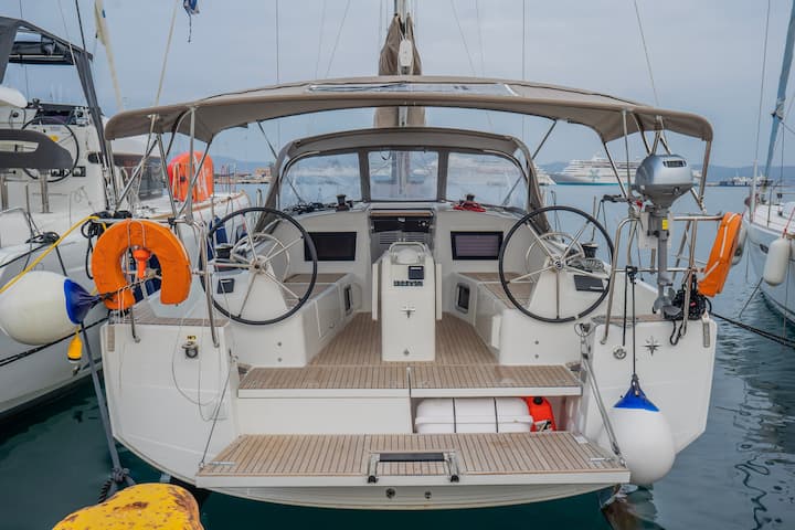 Sailboat Jeanneau Sun Odyssey 410 (2021) for Charter - Lavrion | #14689 - 3