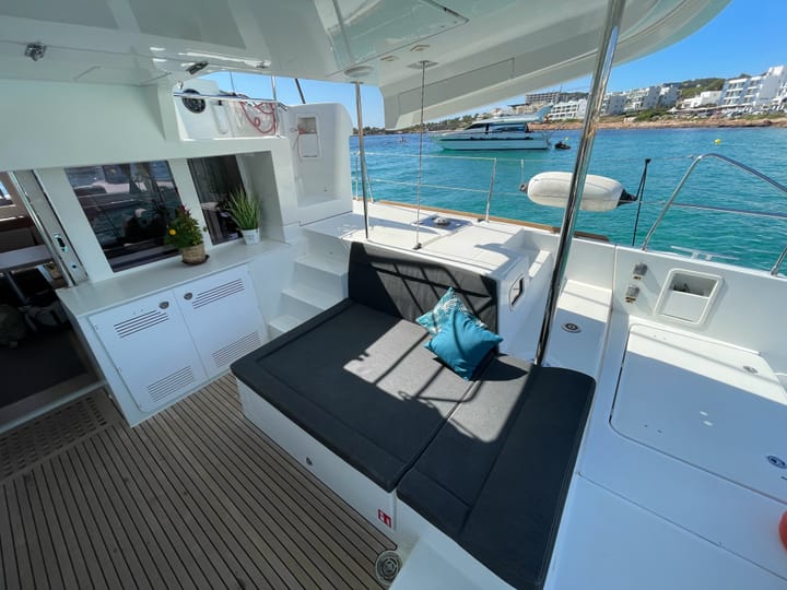 Sant Antoni de Portmany 14.01 m Per noleggio Catamarano - #14704 - 12