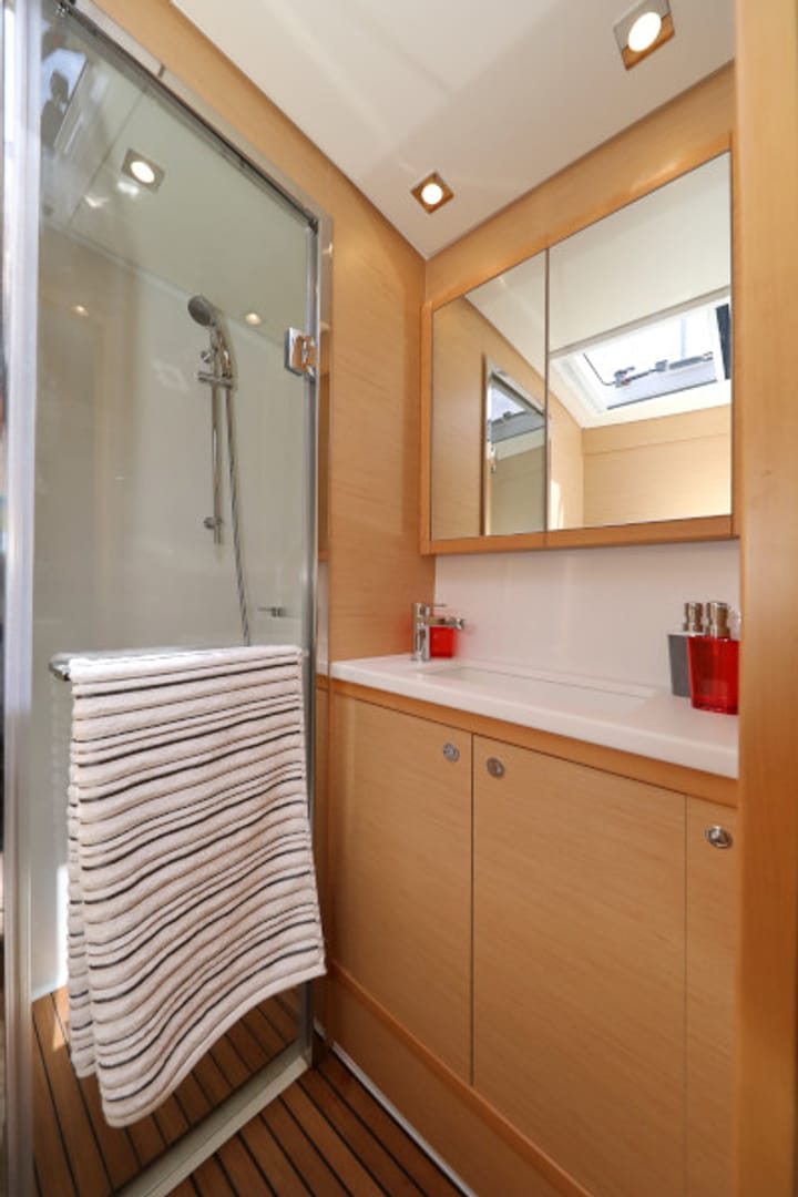  Catamarán Lagoon  52 (2017) para Charter - Sukošan | #14719 - 17