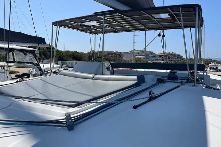 Catamaran Lagoon 450F (2011) for Charter - Rome | #14721 - 2
