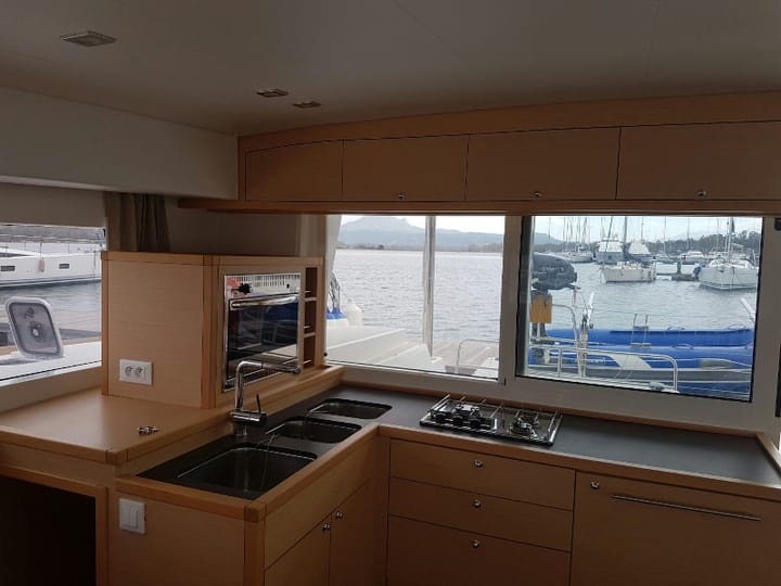 Catamaran Lagoon 400 S2 (2016) for Charter - Porto Rotondo | #14929 - 5