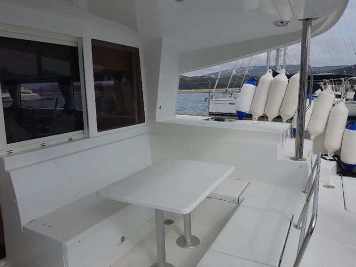 Catamaran Lagoon 400 S2 (2016) for Charter - Porto Rotondo | #14929 - 3