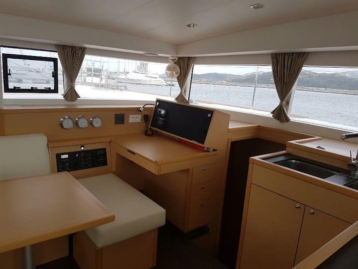 Catamaran Lagoon 400 S2 (2016) for Charter - Porto Rotondo | #14929 - 2