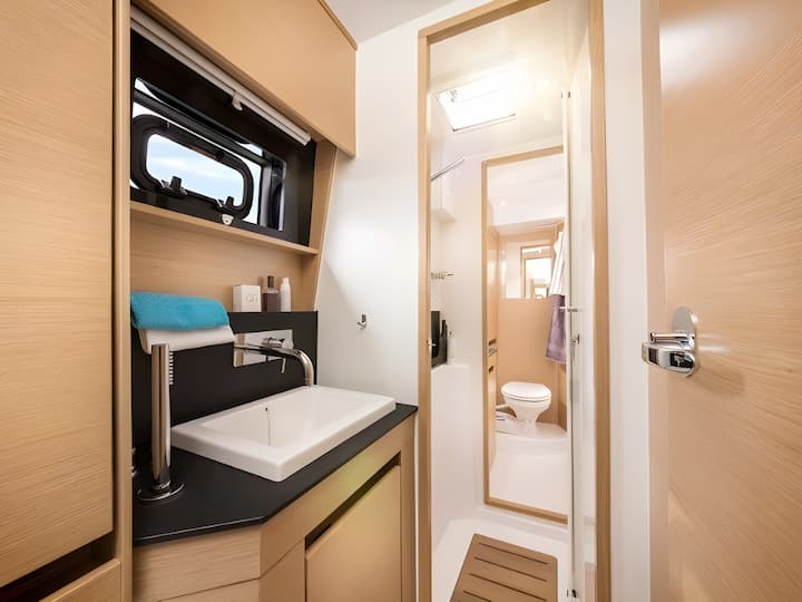 Capo d'Orlando 13.9 m Voor Charter Catamaran - #14985 - 24