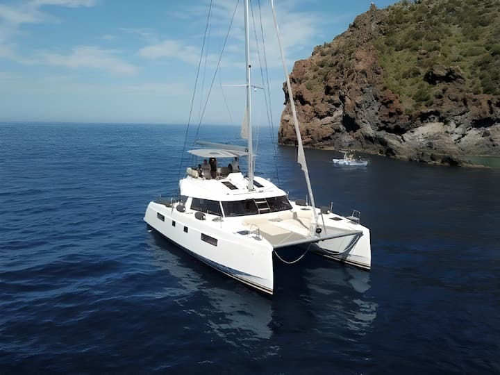 Capo d'Orlando 13.9 m Voor Charter Catamaran - #14985 - 4