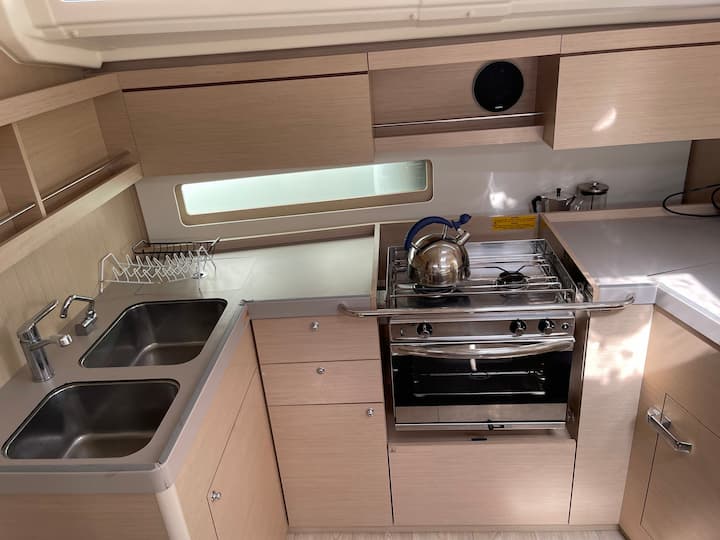  Velero Beneteau Oceanis 40.1 (2021) para Charter - Atenas | #15089 - 18