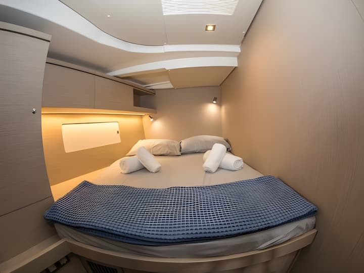 Sailboat Beneteau Oceanis 51.1 (2021) for Charter - Athens | #15098 - 11