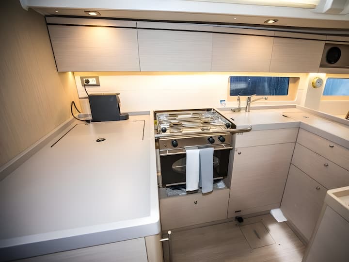 Sailboat Beneteau Oceanis 51.1 (2021) for Charter - Athens | #15098 - 9