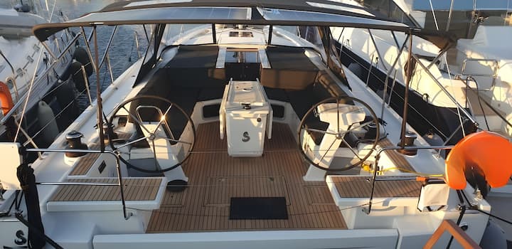 Sailboat Beneteau Oceanis 51.1 (2021) for Charter - Athens | #15098 - 3