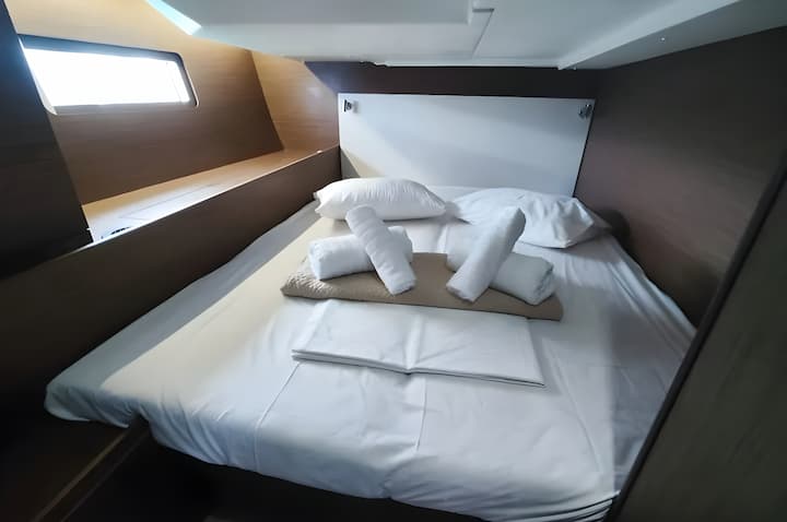  Velero Beneteau Oceanis 51.1 (2024) para Charter - Gouvia | #15100 - 10