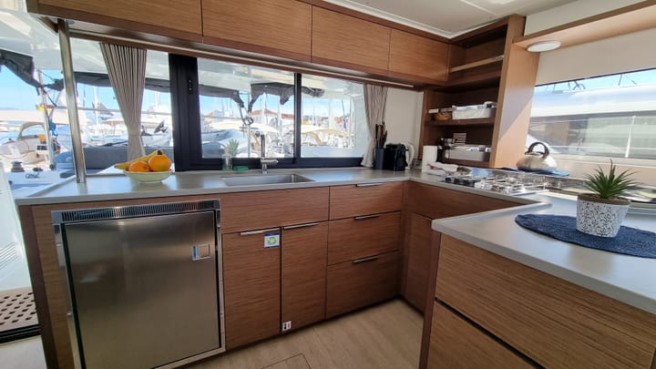  Catamaran Lagoon 46 Fly (2022) voor Charter - Trogir | #15157 - 20
