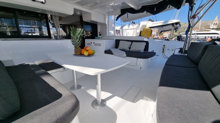  Catamaran Lagoon 46 Fly (2022) voor Charter - Trogir | #15157 - 22