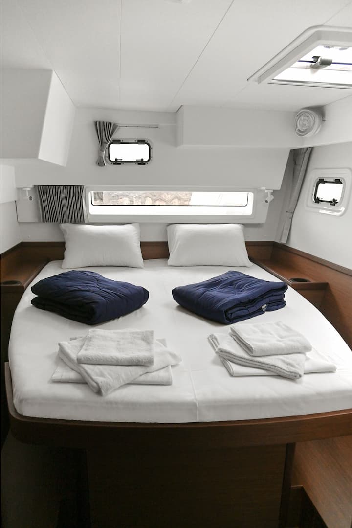 Catamaran Lagoon  42 (2022) for Charter - Athens | #15195 - 6