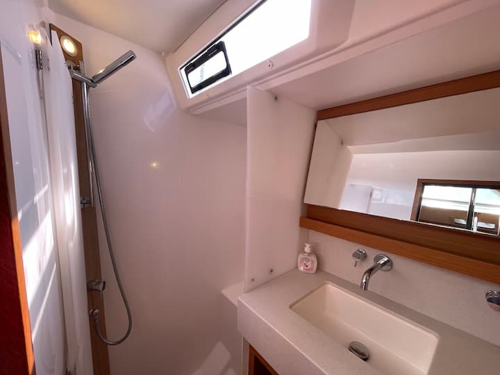 Voilier Dufour 530 (2022) pour Charter - Kos | #15297 - 25