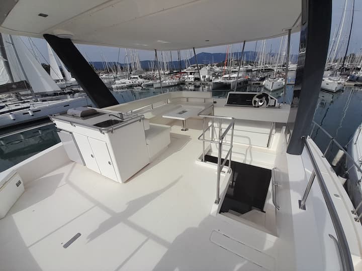 Leopard 434 PowerCat Kiralık Katamaran (2018) - Gouvia | #15324 - 11