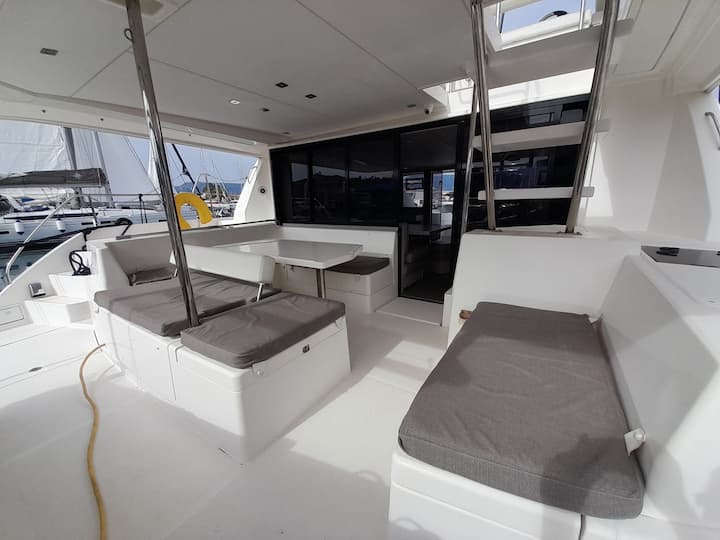 Leopard 434 PowerCat Kiralık Katamaran (2018) - Gouvia | #15324 - 18