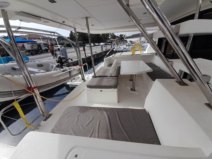 Leopard 434 PowerCat Kiralık Katamaran (2018) - Gouvia | #15324 - 16