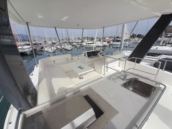 Leopard 434 PowerCat Kiralık Katamaran (2018) - Gouvia | #15324 - 12