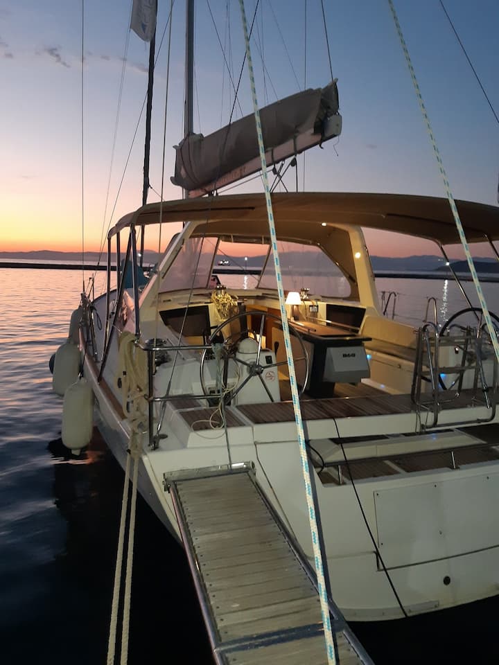  Zeilboot Beneteau Oceanis 45 (2023) voor Charter - Thasos | #15365 - 12