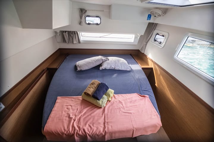 Catamaran Lagoon 42 (2019) for Charter - Mahe Victoria | #15372, Seychelles