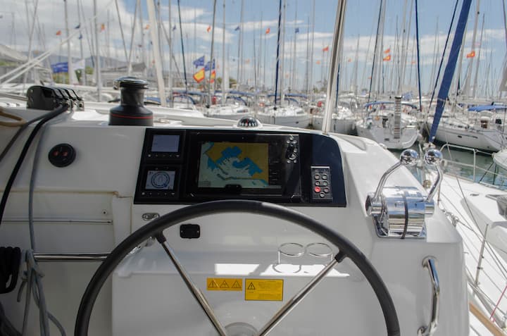 Athen 11.75 m Für Charter Katamaran — #15429 - 9
