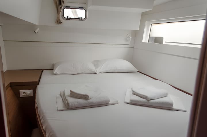 Athen 11.75 m Für Charter Katamaran — #15429 - 16