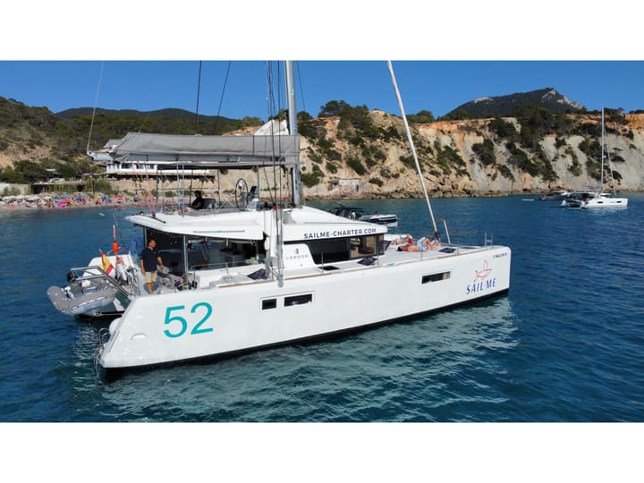  Catamarano Lagoon 52 Fly (2015) per Noleggio, overcloccabile Ibiza | #15601 - 1