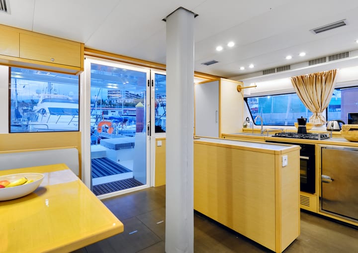  Catamarano Lagoon 52 Fly (2015) per Noleggio, overcloccabile Ibiza | #15601 - 35