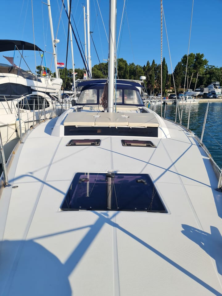 Sailboat Beneteau Oceanis 55 (2013) for Charter - Medulin | #15627 - 22