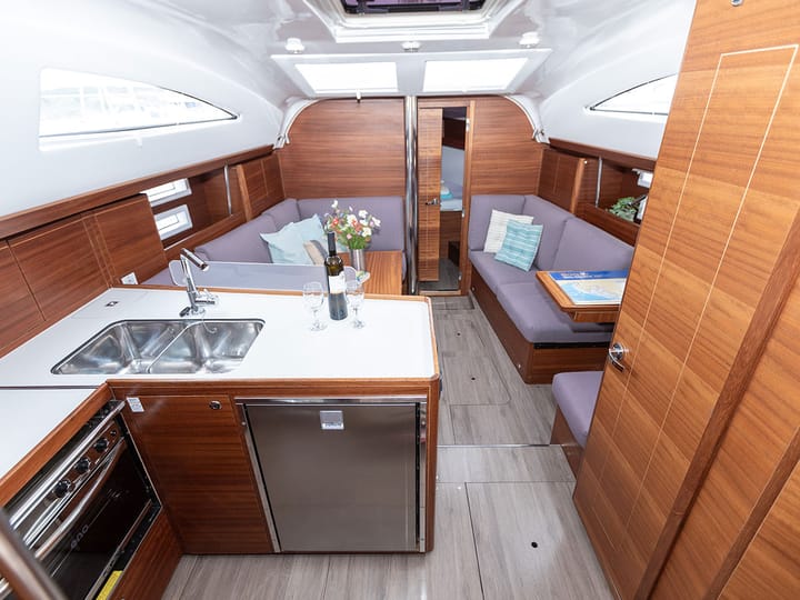  Barca a vela Elan 40.1 (2020) per Noleggio, overcloccabile Primošten | #15677 - 2