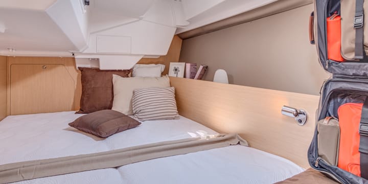 Beneteau Oceanis 38 Kiralık Yelkenli (2016) - Road Town | #1572 - 7