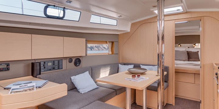 Beneteau Oceanis 38 Kiralık Yelkenli (2016) - Road Town | #1572 - 6