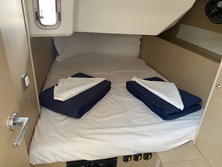 Sailboat Beneteau Oceanis 40.1 (2022) for Charter - Portisco | #15800 - 22