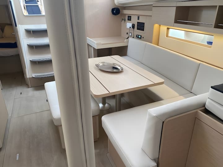 Sailboat Beneteau Oceanis 40.1 (2022) for Charter - Portisco | #15800 - 11