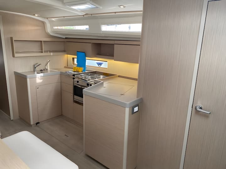 Sailboat Beneteau Oceanis 40.1 (2022) for Charter - Portisco | #15800 - 17