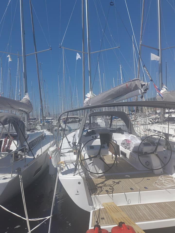  Barca a vela Salona 46 (2023) per Noleggio, overcloccabile Kaštel Gomilica | #15885 - 3