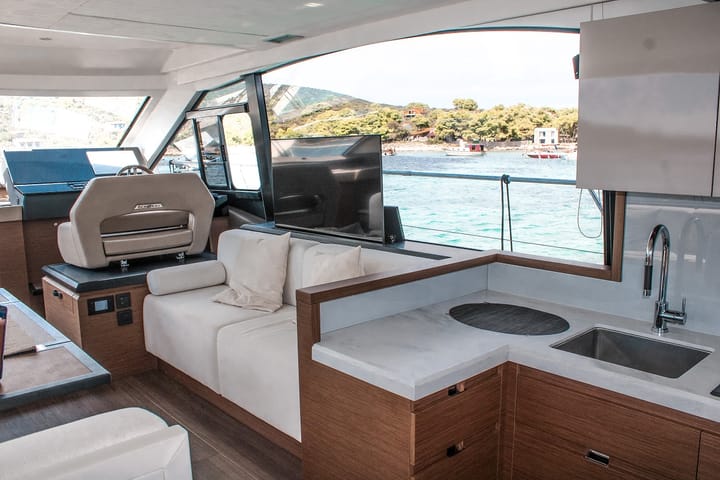 Seget Donji 16.25 m For Charter Yacht à moteur - #15890 - 20