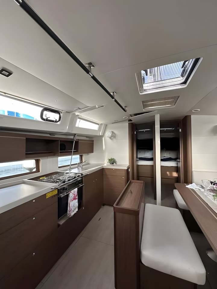  Barca a vela Beneteau Oceanis 46.1 (2023) per Noleggio, overcloccabile Portisco | #15979 - 9