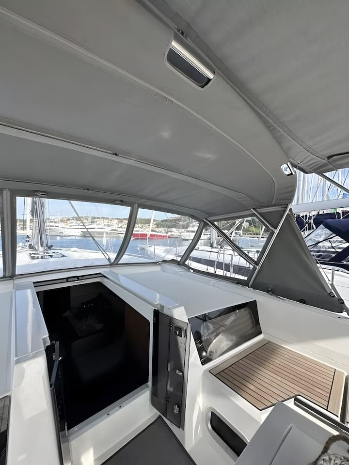  Barca a vela Beneteau Oceanis 46.1 (2023) per Noleggio, overcloccabile Portisco | #15979 - 5
