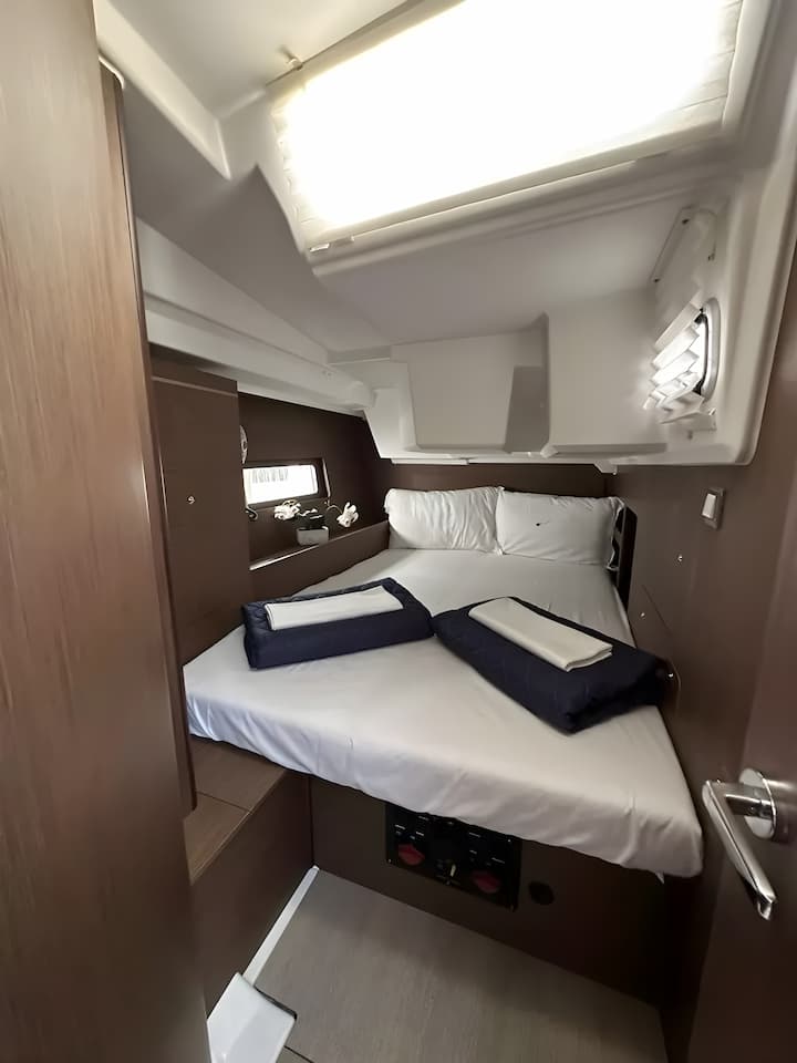  Barca a vela Beneteau Oceanis 46.1 (2023) per Noleggio, overcloccabile Portisco | #15979 - 12