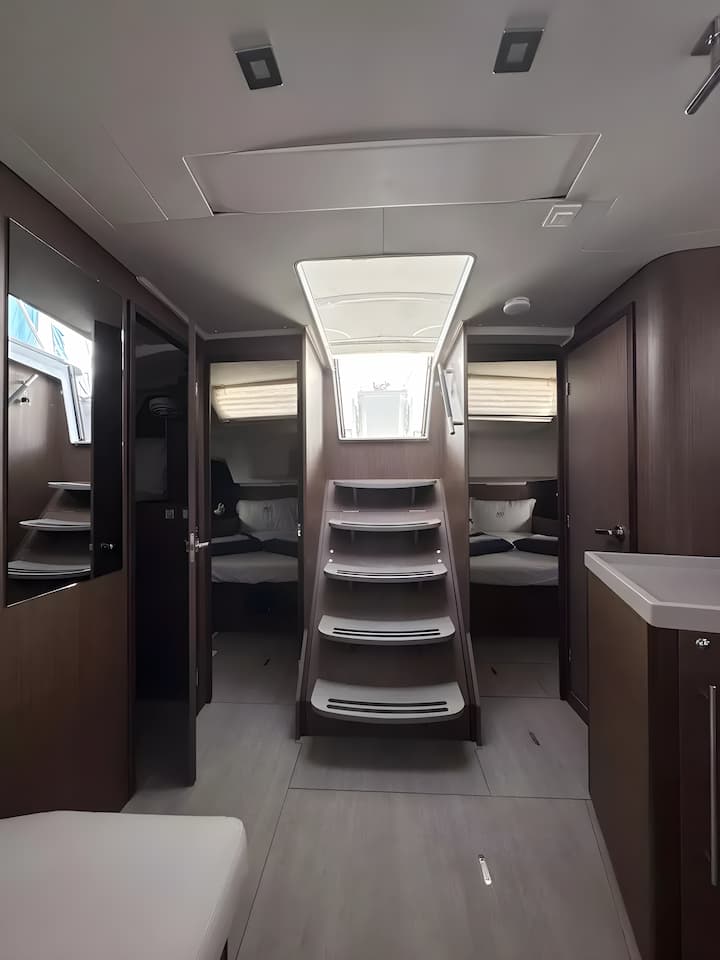  Barca a vela Beneteau Oceanis 46.1 (2023) per Noleggio, overcloccabile Portisco | #15979 - 8