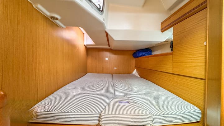 Sailboat Jeanneau Sun Odyssey 45 DS (2010) for Charter - Palairos | #16021 - 12