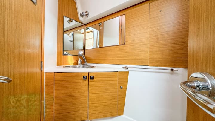 Sailboat Jeanneau Sun Odyssey 45 DS (2010) for Charter - Palairos | #16021 - 13